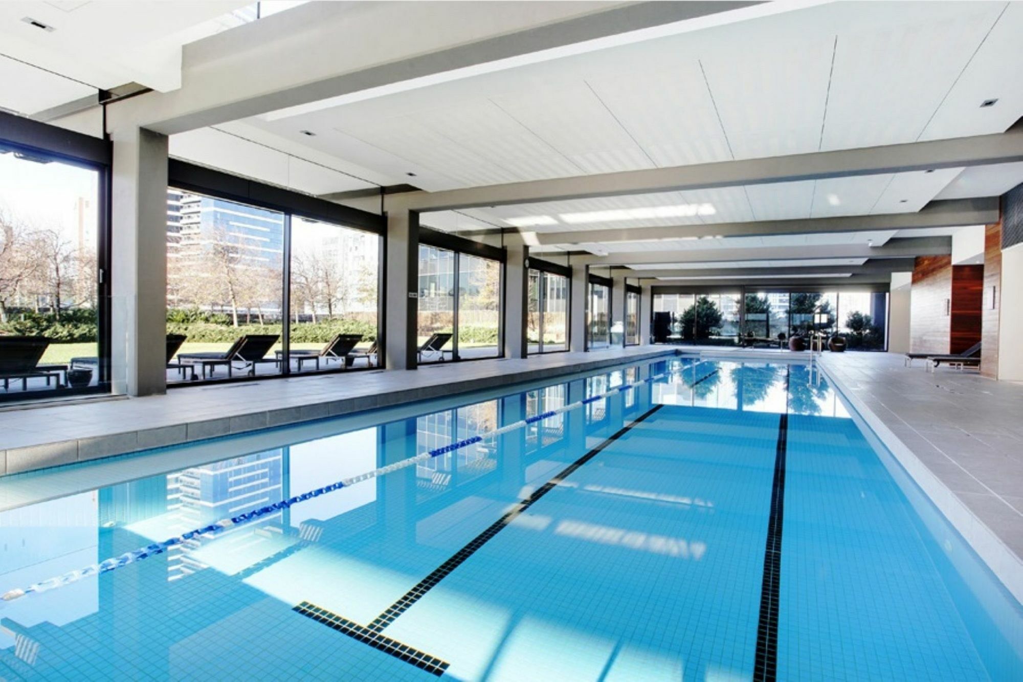 Melbourne Holiday Apartments Southbank Екстериор снимка
