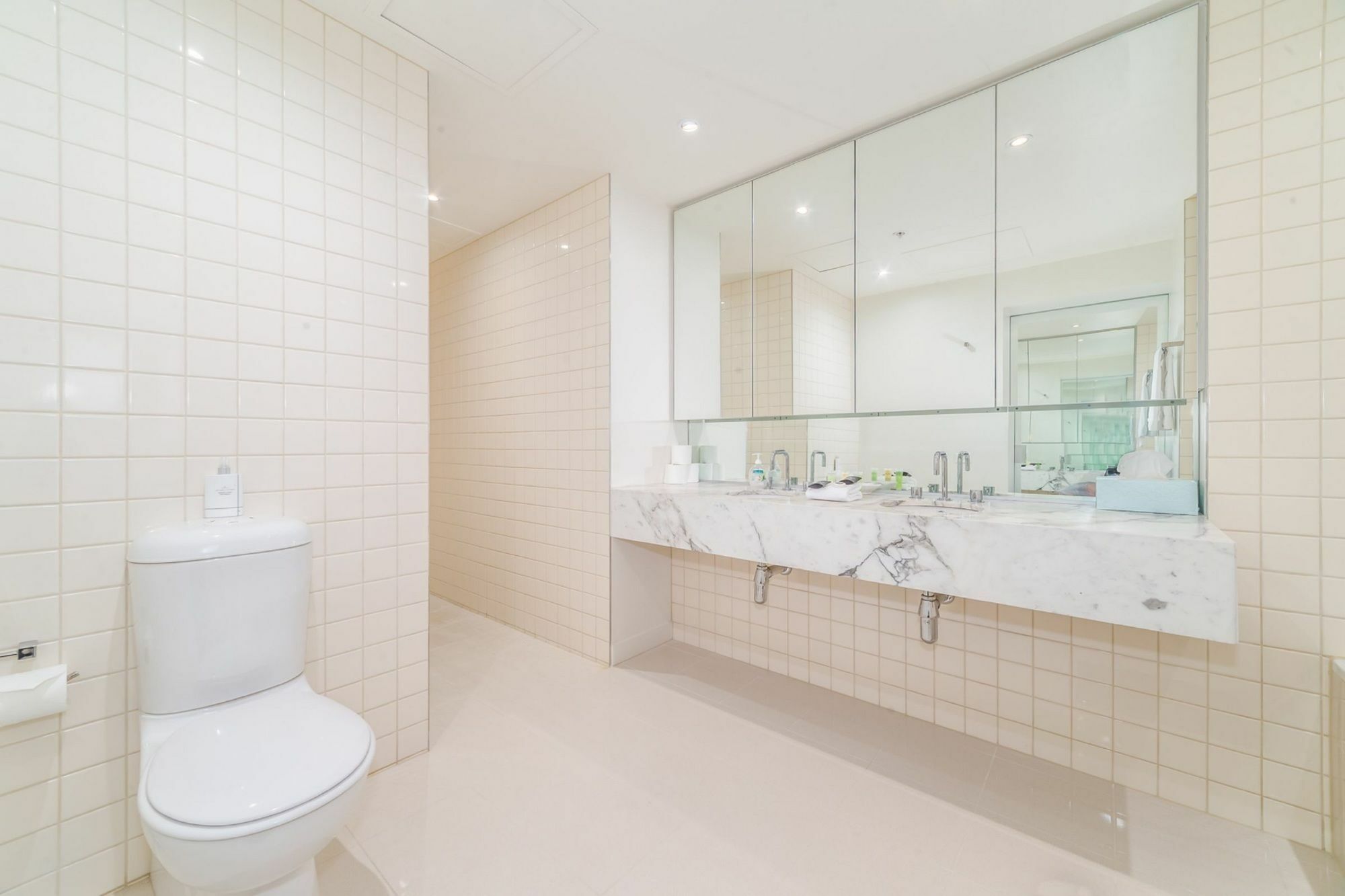 Melbourne Holiday Apartments Southbank Екстериор снимка